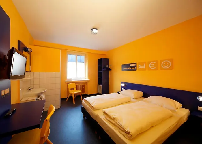 Bed\'Nbudget Expo-Hostel Dorms