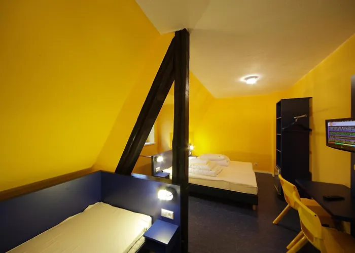 Bed\'Nbudget Expo-Hostel Dorms