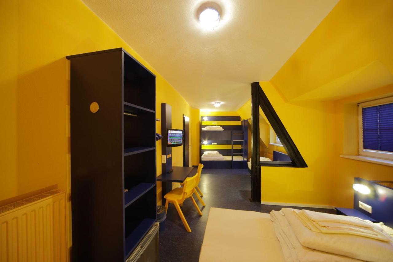 Bed'nbudget Expo-hostel Dorms Hostel