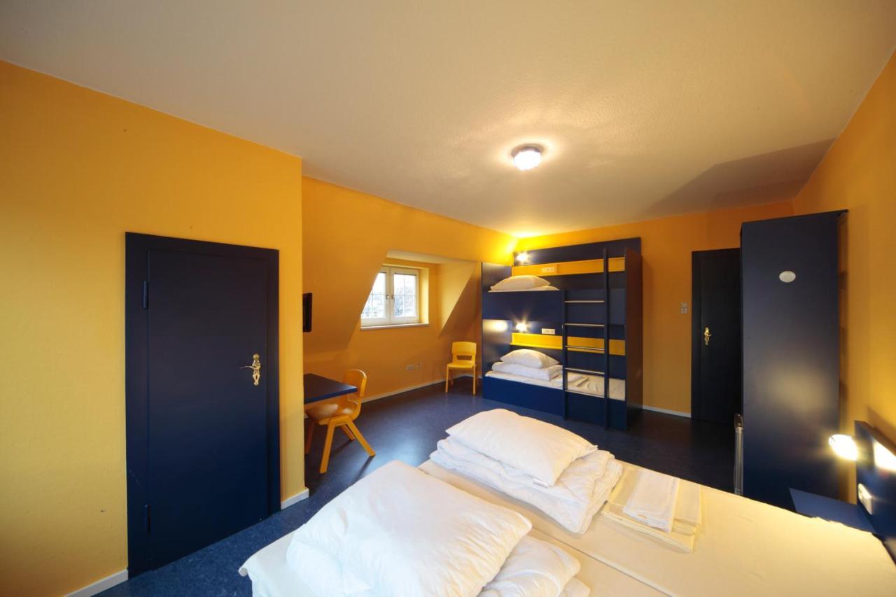 Bed'nbudget Expo-hostel Dorms Hostel